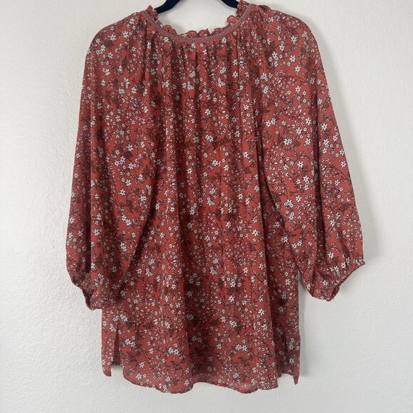 Max Studio Women's Plus Size 1X Crepe Peasant Boho Blouse Red Floral Print - Picture 3 of 12